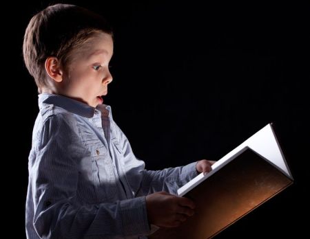 boy_with_book