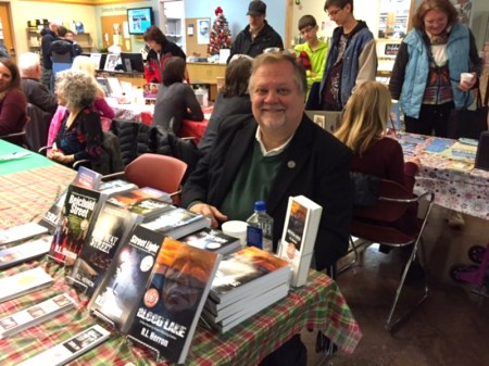 library-book-signing-2016